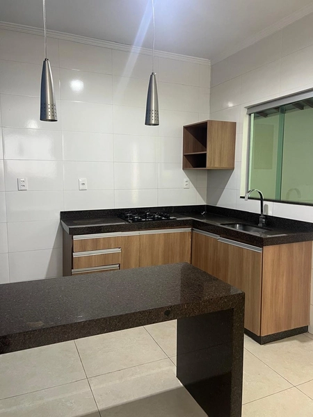 Casa com Área Gourmet e piscina aquecida por 440 mil: 5ª foto da galeria de imagens do imóvel