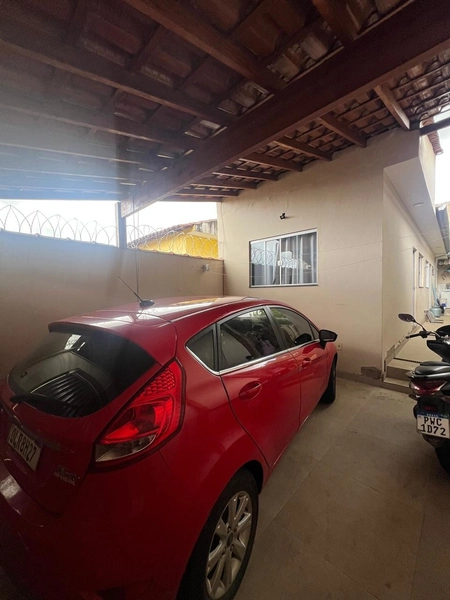 Casa com sala conjugada e cozinha planejada por 230 mil.: 2ª foto da galeria de imagens do imóvel