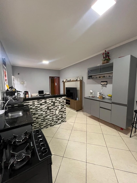 Casa com sala conjugada e cozinha planejada por 230 mil.: 8ª foto da galeria de imagens do imóvel