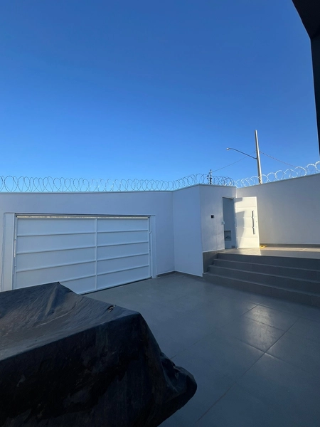 Casa com 3 dormitórios sendo um suíte por 450 mil: 3ª foto da galeria de imagens do imóvel