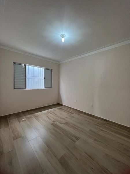 Casa alta com 4 dormitórios e UMA BELA VISTA: 12ª foto da galeria de imagens do imóvel