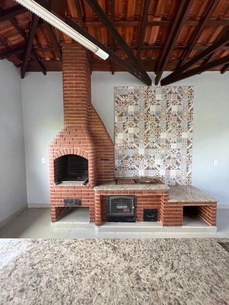 Casa alta com 4 dormitórios e UMA BELA VISTA: 20ª foto da galeria de imagens do imóvel