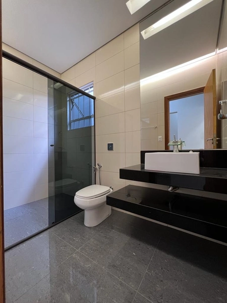 Casa alta com 4 dormitórios e UMA BELA VISTA: 8ª foto da galeria de imagens do imóvel