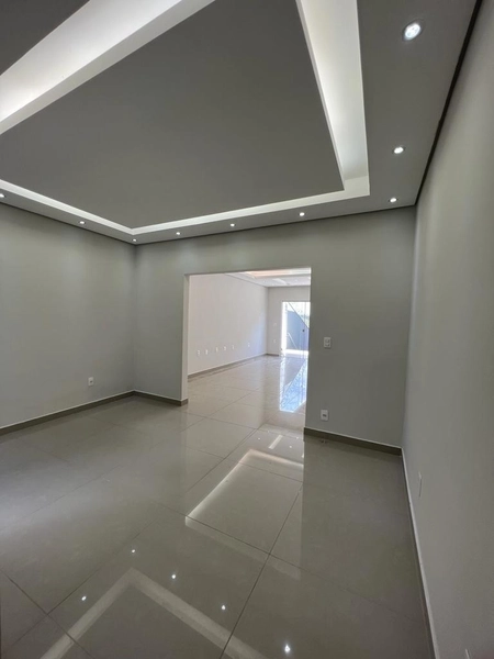 Casa alta com 4 dormitórios e UMA BELA VISTA: 6ª foto da galeria de imagens do imóvel