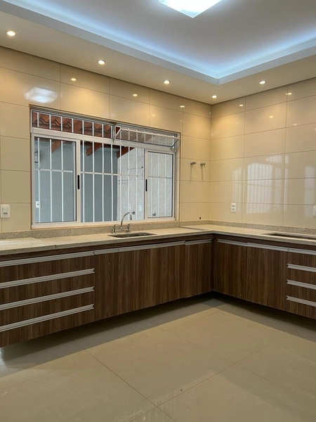 Casa alta com 4 dormitórios e UMA BELA VISTA: 17ª foto da galeria de imagens do imóvel