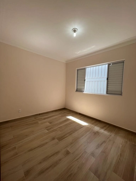 Casa alta com 4 dormitórios e UMA BELA VISTA: 13ª foto da galeria de imagens do imóvel