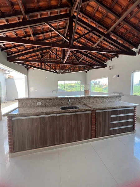 Casa alta com 4 dormitórios e UMA BELA VISTA: 24ª foto da galeria de imagens do imóvel