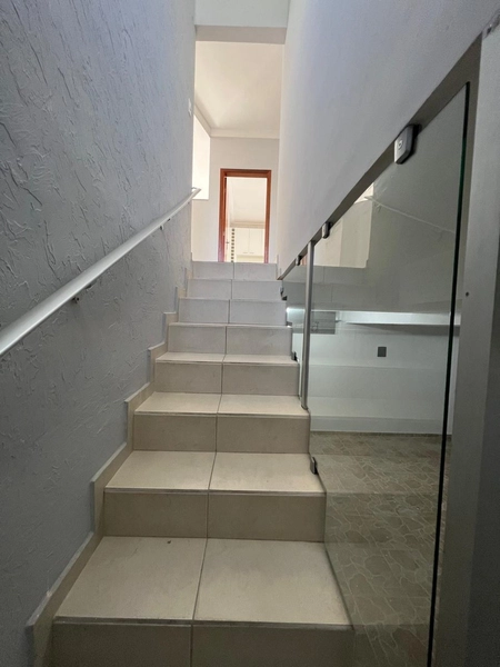 Casa de esquina próxima ao Shopping: 30ª foto da galeria de imagens do imóvel