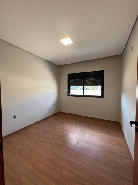 Casa com 4 dormitórios sendo 2 suítes e Piscina: 15ª foto da galeria de imagens do imóvel