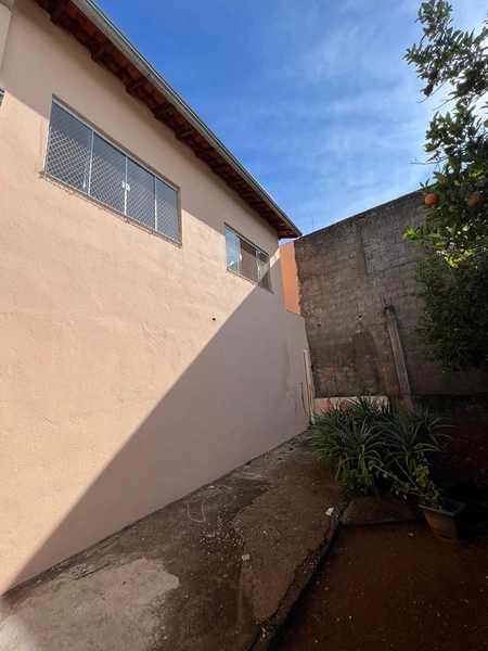 Casa terreno inteiro por 295 mil: 24ª foto da galeria de imagens do imóvel