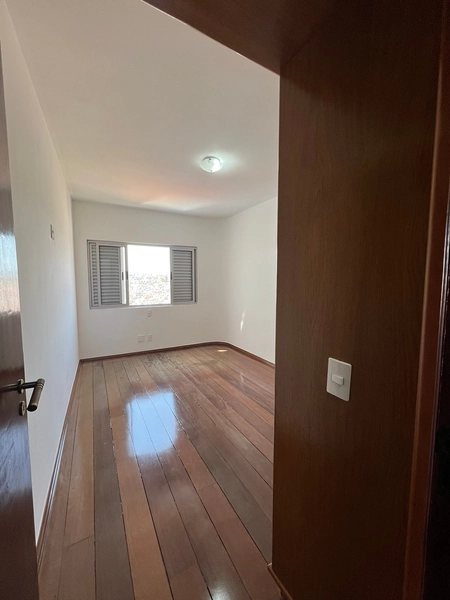 Apto no centro de 790 mil por 690 mil: 14ª foto da galeria de imagens do imóvel