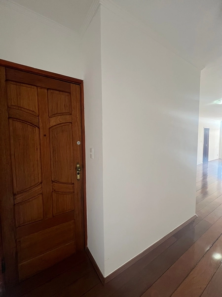 Apto no centro de 790 mil por 690 mil: 2ª foto da galeria de imagens do imóvel