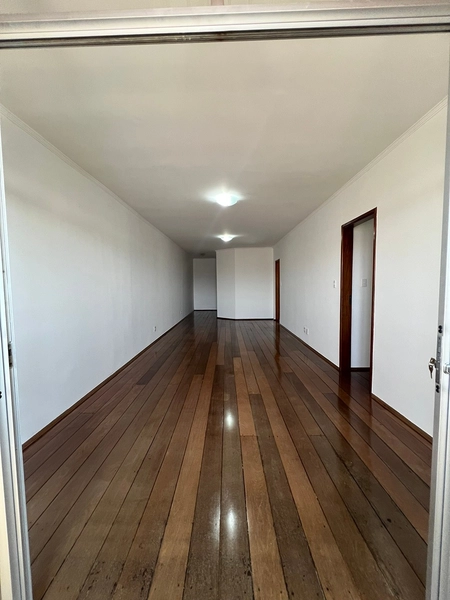 Apto no centro de 790 mil por 690 mil: 8ª foto da galeria de imagens do imóvel