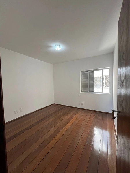 Apto no centro de 790 mil por 690 mil: 17ª foto da galeria de imagens do imóvel