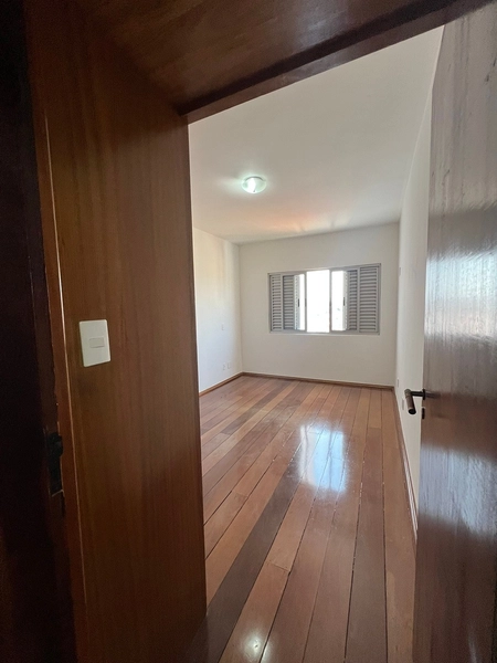 Apto no centro de 790 mil por 690 mil: 21ª foto da galeria de imagens do imóvel