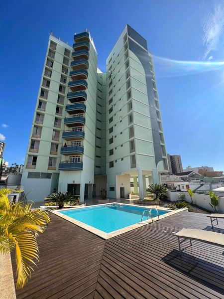Apartamento com piscina no centro (em cima da Loja Cem): 1ª foto da galeria de imagens do imóvel