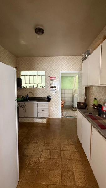 Casa com 2 moradias por 400 mil: 6ª foto da galeria de imagens do imóvel