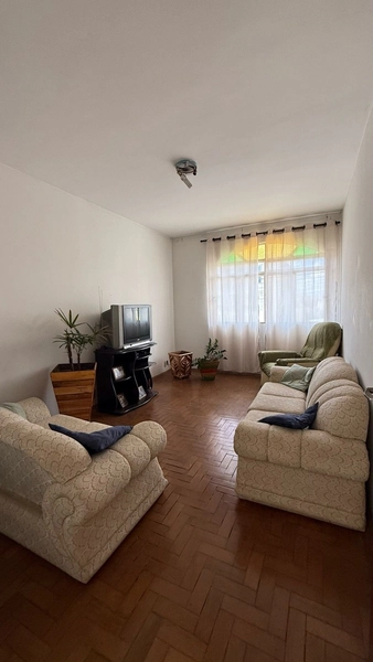 Casa com 2 moradias por 400 mil: 5ª foto da galeria de imagens do imóvel