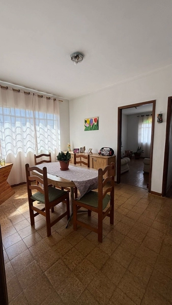 Casa com 2 moradias por 400 mil: 4ª foto da galeria de imagens do imóvel