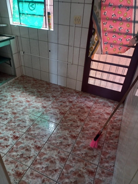 Casa próxima a saída pra Três Pontas: 6ª foto da galeria de imagens do imóvel