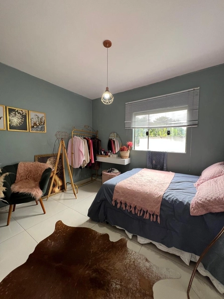 Casa com piscina por 380 mil: 2ª foto da galeria de imagens do imóvel
