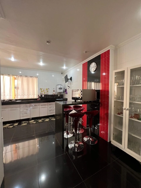 Casa no Pinheiros com 4 dormitórios: 13ª foto da galeria de imagens do imóvel