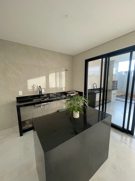 Casa no Porto Príncipe: 6ª foto da galeria de imagens do imóvel