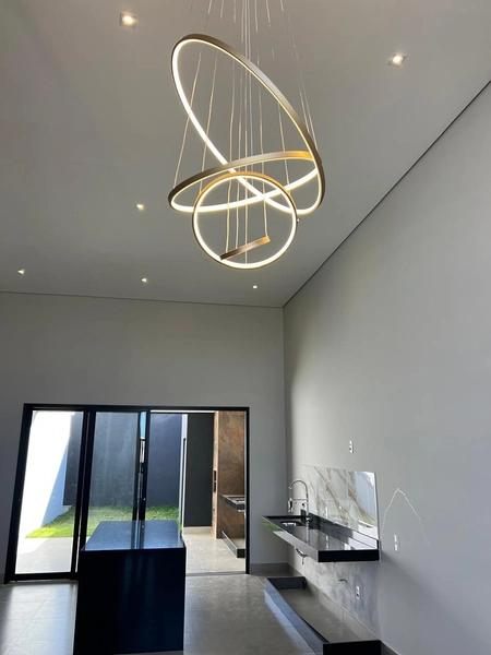 Casa nova no Treviso: 1ª foto da galeria de imagens do imóvel