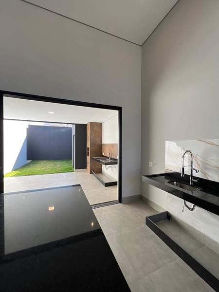 Casa nova no Treviso: 11ª foto da galeria de imagens do imóvel