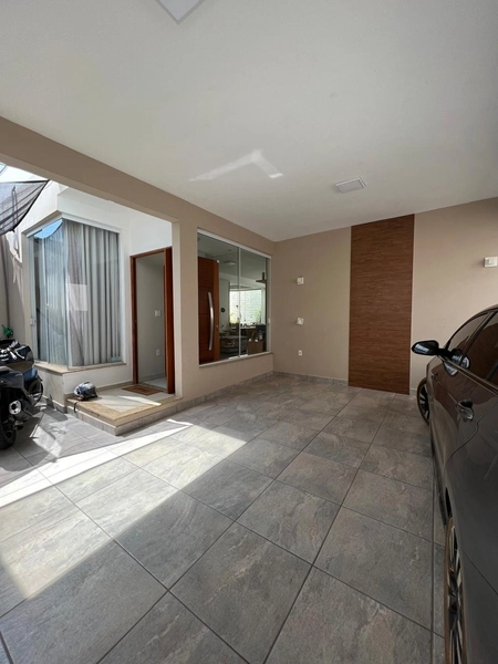 Casa plana com jacuzzi pro 780 mil: 2ª foto da galeria de imagens do imóvel