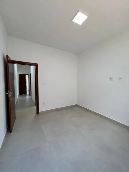 Casa com pé direito duplo no Porto Real: 24ª foto da galeria de imagens do imóvel