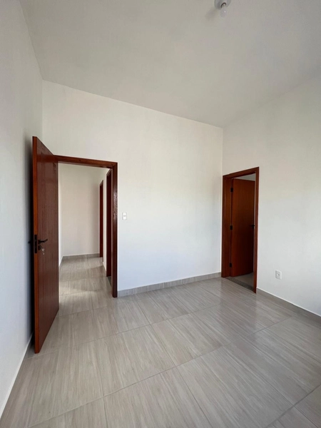 Casa Plana com suíte por 320mil: 9ª foto da galeria de imagens do imóvel