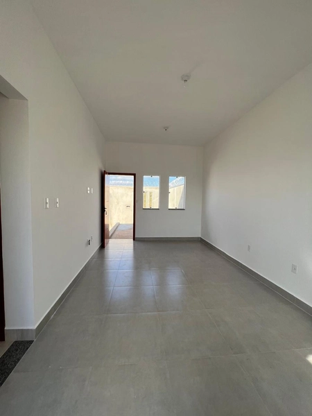 Casa Plana com suíte por 320mil: 3ª foto da galeria de imagens do imóvel