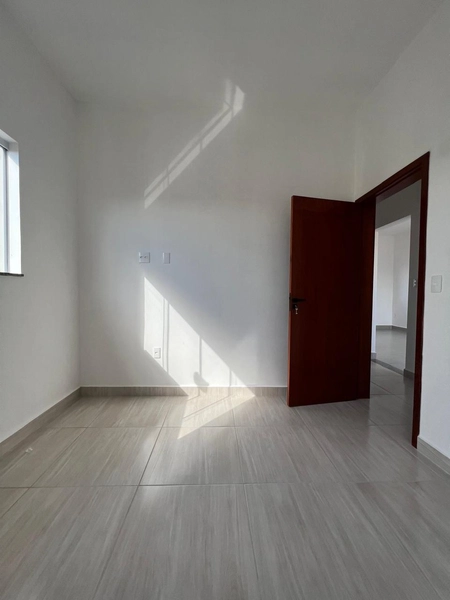 Casa Plana com suíte por 320mil: 12ª foto da galeria de imagens do imóvel