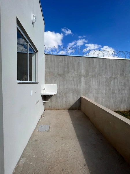 Casa Plana com suíte por 320mil: 13ª foto da galeria de imagens do imóvel