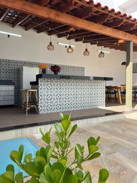 Casa com Piscina por 650 mil: 23ª foto da galeria de imagens do imóvel