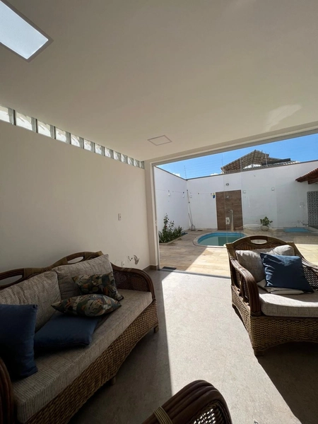 Casa com Piscina por 650 mil: 32ª foto da galeria de imagens do imóvel