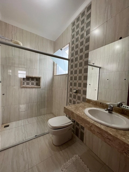 Casa com Piscina por 650 mil: 16ª foto da galeria de imagens do imóvel