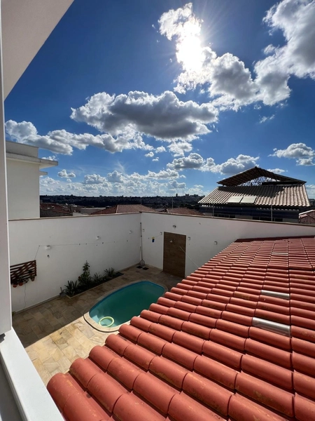 Casa com Piscina por 650 mil: 18ª foto da galeria de imagens do imóvel