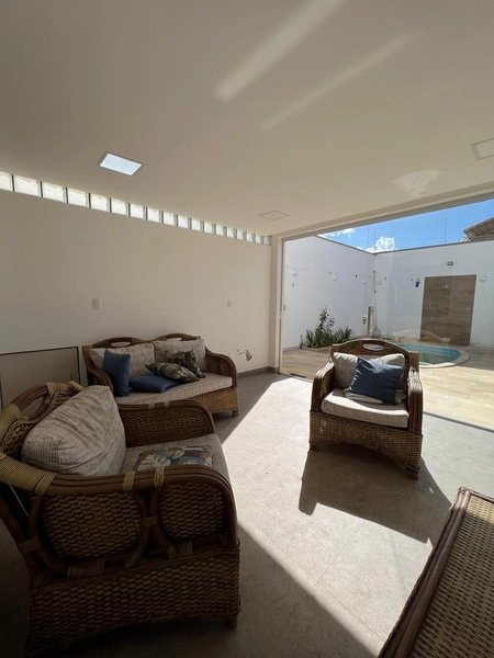 Casa com Piscina por 650 mil: 31ª foto da galeria de imagens do imóvel