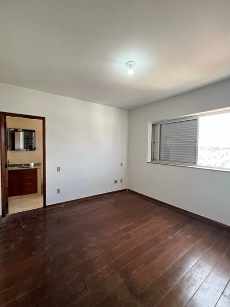 Apartamento central por 650 mil: 15ª foto da galeria de imagens do imóvel