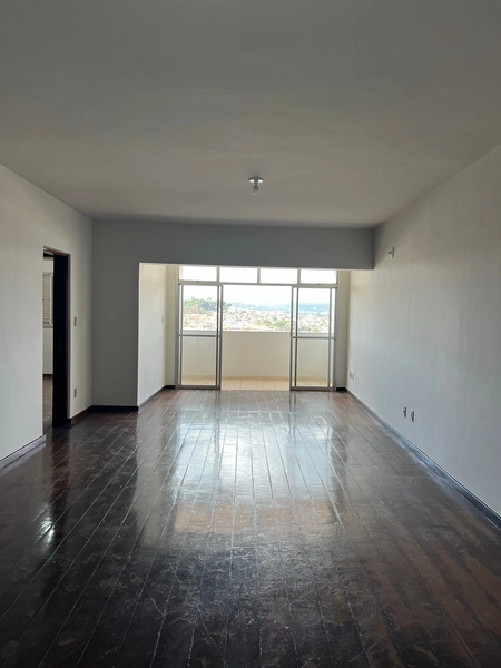 Apartamento central por 650 mil: 4ª foto da galeria de imagens do imóvel