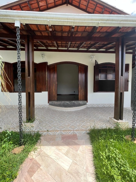 Casa Plana bem próxima ao centro: 2ª foto da galeria de imagens do imóvel