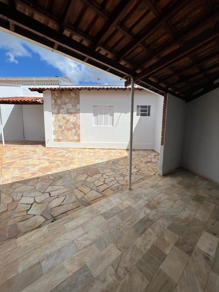 Casa Plana bem próxima ao centro: 31ª foto da galeria de imagens do imóvel