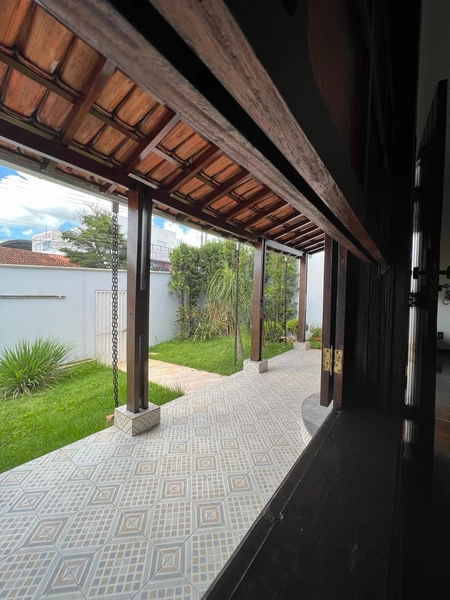 Casa Plana bem próxima ao centro: 3ª foto da galeria de imagens do imóvel