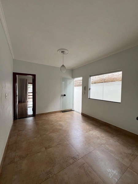 Casa com suíte de 300 por 280 mil: 8ª foto da galeria de imagens do imóvel