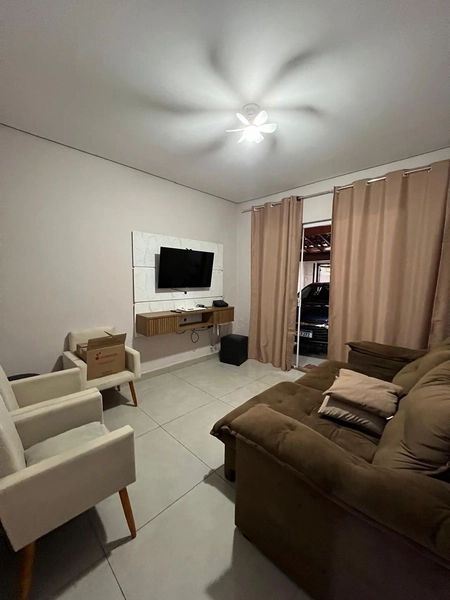 Casa no Jd Andere por 350 mil: 3ª foto da galeria de imagens do imóvel