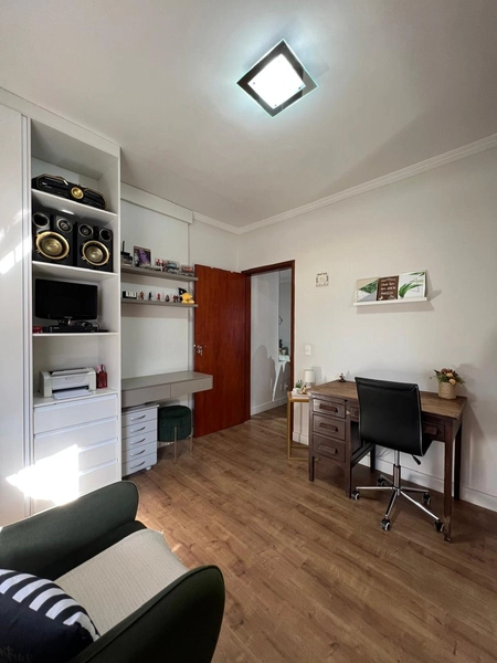 Casa: 19ª foto da galeria de imagens do imóvel