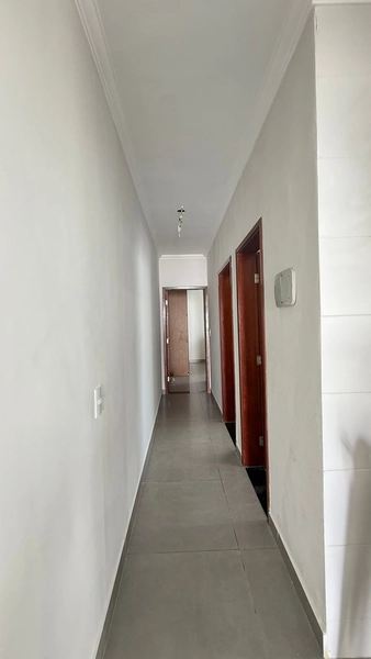 Casa próxima ao shopping por 310 mil: 10ª foto da galeria de imagens do imóvel