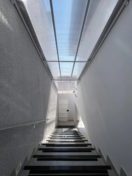 Casa Moderna por 320 mil: 34ª foto da galeria de imagens do imóvel